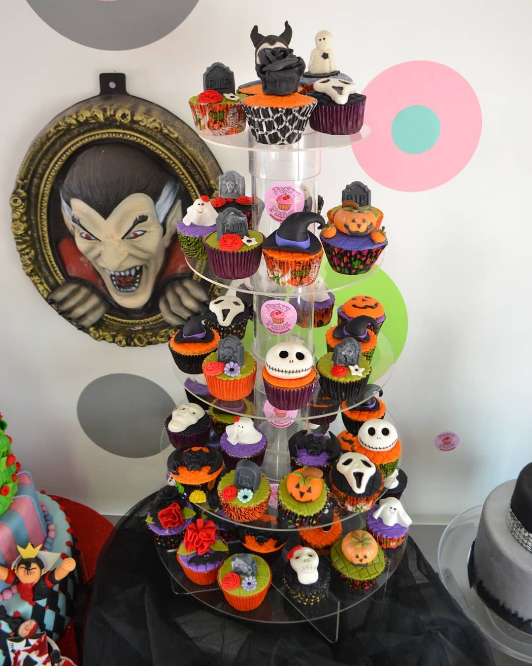 Clase presencial de decoración de Cupcakes Halloween en fondant 100% práctica