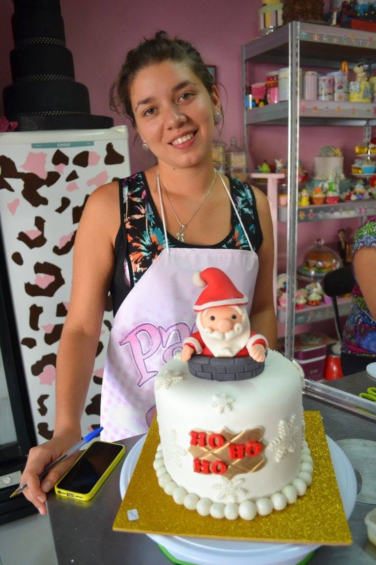 CLASE PRESENCIAL DE TORTA EN FONDANT — EDICIÓN NAVIDAD 100% práctica - Imagen 3